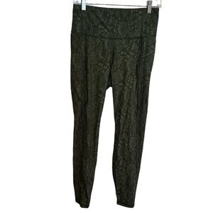 All In Motion Green Snake Print Leggings Womens Medium High Rise Pull On